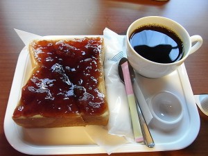 ”ジャムトースト　と　コーヒー（モカ）”