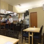 ”店内”