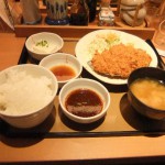 ”ロースとんかつ定食”