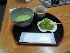 抹茶と蕨もち