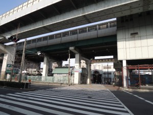 中央線九条駅