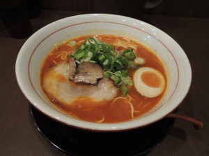 赤の大河ラーメン