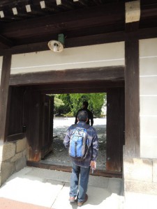 門