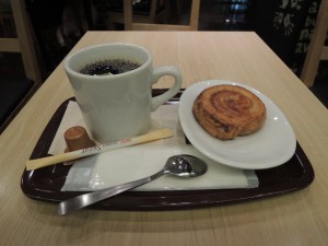 コーヒーとパン