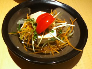 豆腐サラダ