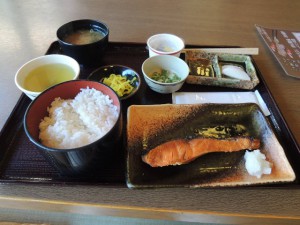 朝食