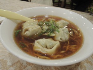 大ワンタン麺