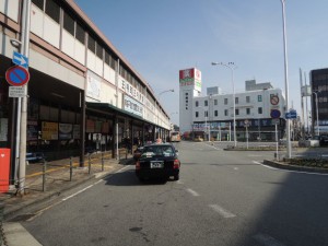 駅南口