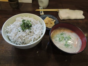しらす丼とかす汁