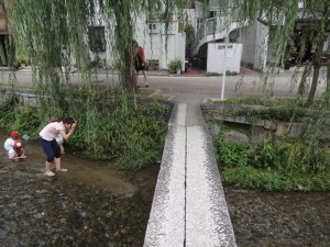 橋の上