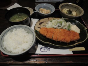まぐろカツ定食