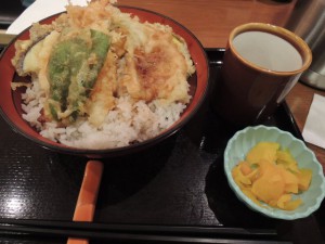 にぎわい丼