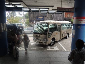 駅前送迎バス