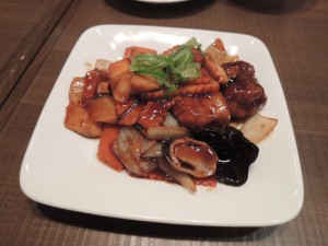 黒酢の酢豚
