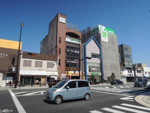 駅前ビル