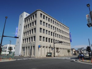 銀行