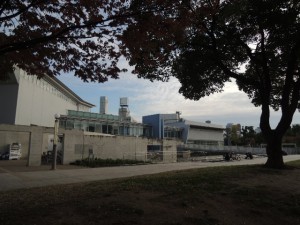 扇町プール（遠景）