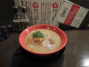ラーメン（濃・細麺）
