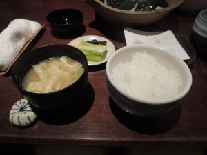 ご飯と味噌汁