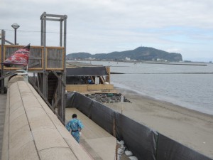 砂浜への通路