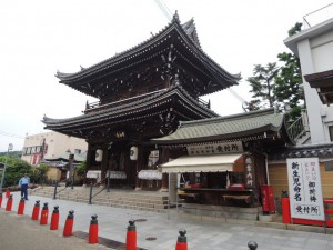中山寺山門