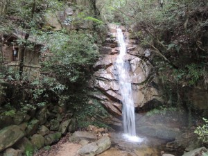 高座の滝