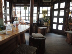 喫茶店内