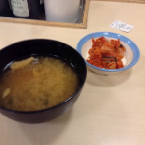 味噌汁 キムチ