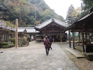 奥の院