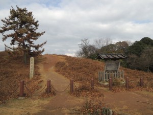 鶯塚古墳