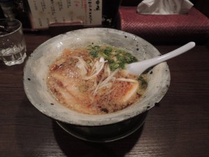 湯浅醤油ラーメン黒