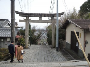 宝山寺鳥居