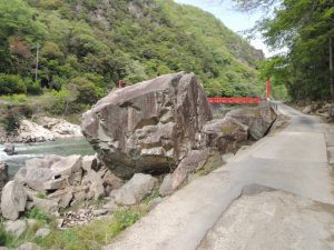 大岩