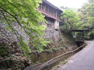 旅館