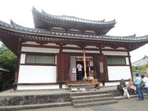 四月堂