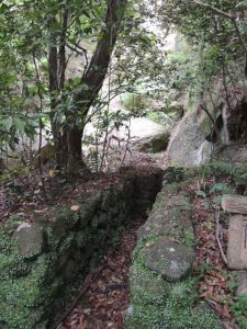 岩場