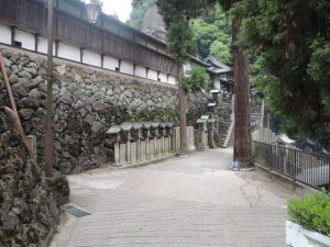 宝山寺