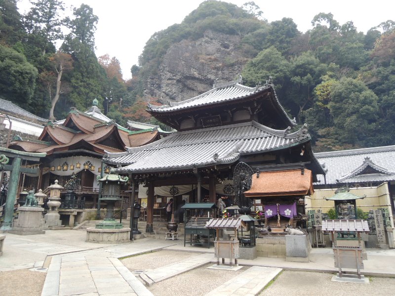 宝山寺