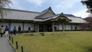 霊宝館