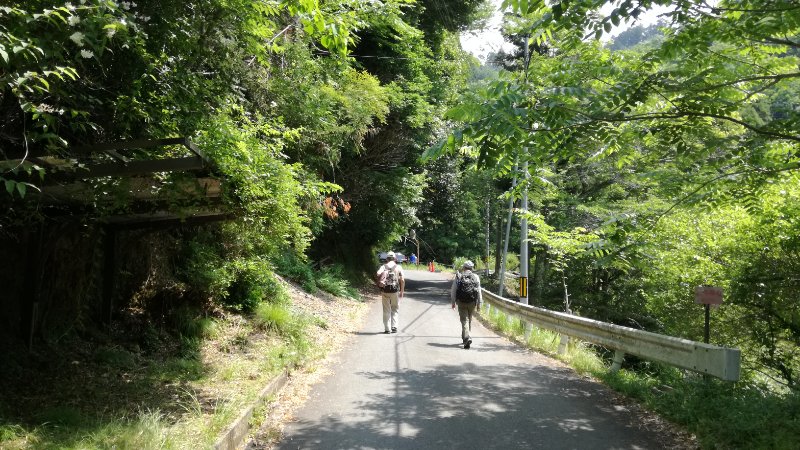 村の中の道 村の中の道