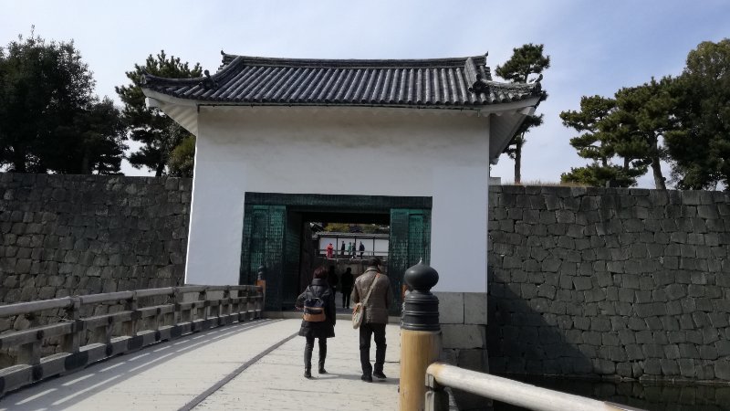 東橋と本丸櫓門