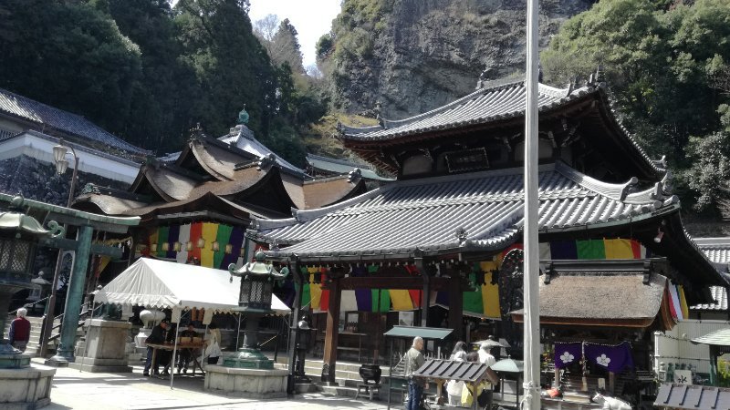 宝山寺