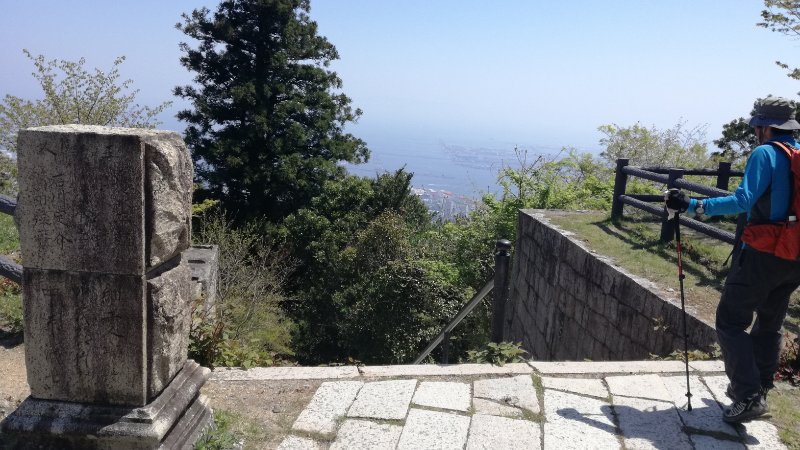 石段降り口