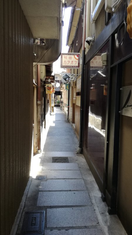 路地