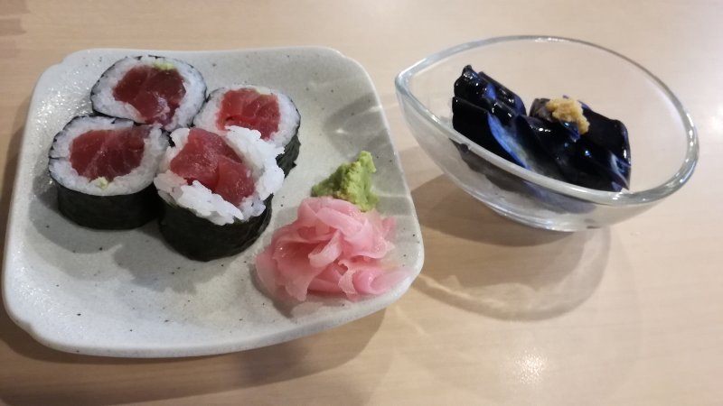 鉄火巻と茄子漬物