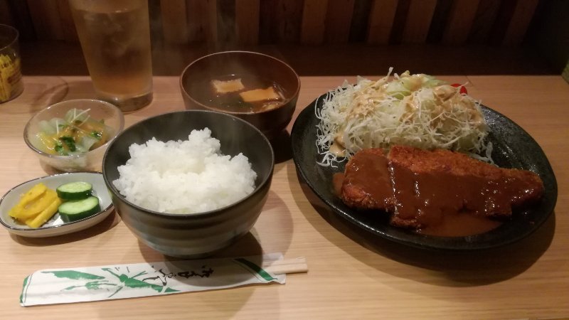とんかつ定食
