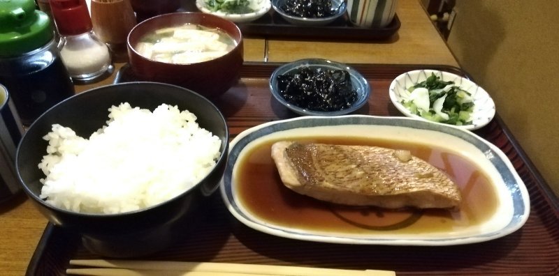 鯛の煮付け定食